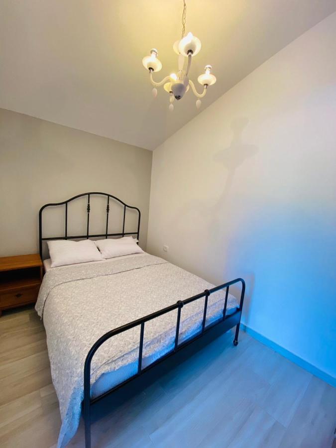 Apartma Mija-Dekani Екстер'єр фото