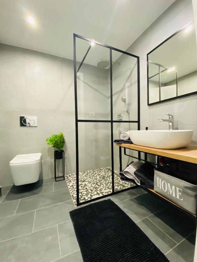 Apartma Mija-Dekani Екстер'єр фото