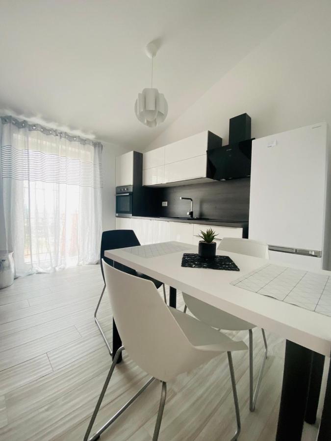 Apartma Mija-Dekani Екстер'єр фото